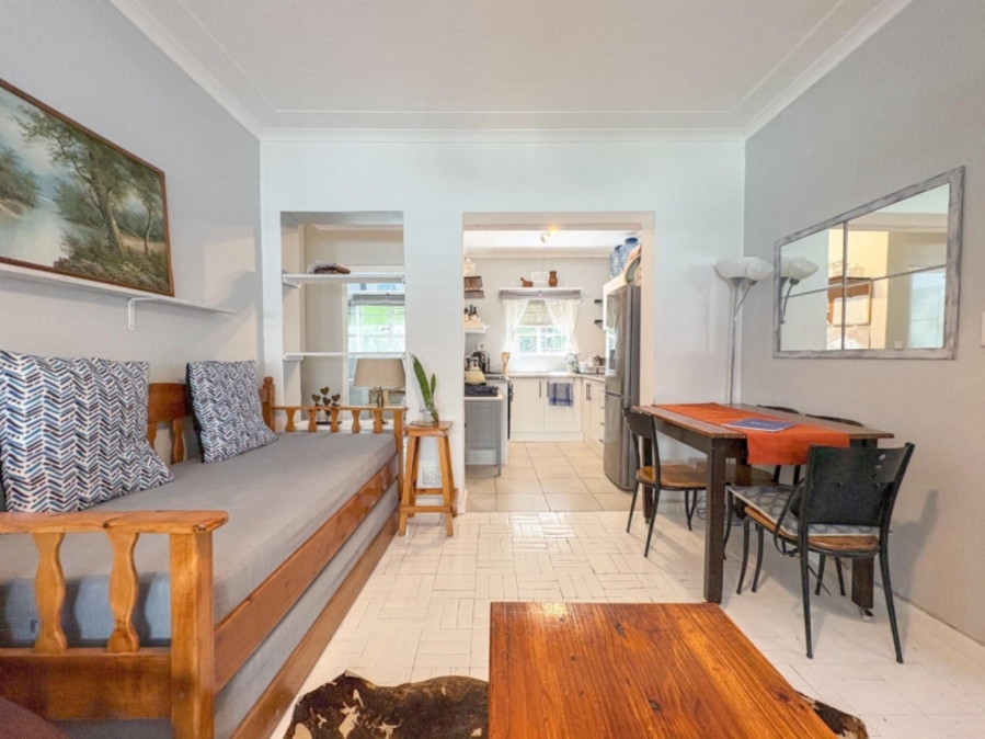 1 Bedroom Property for Sale in Vredehoek Western Cape